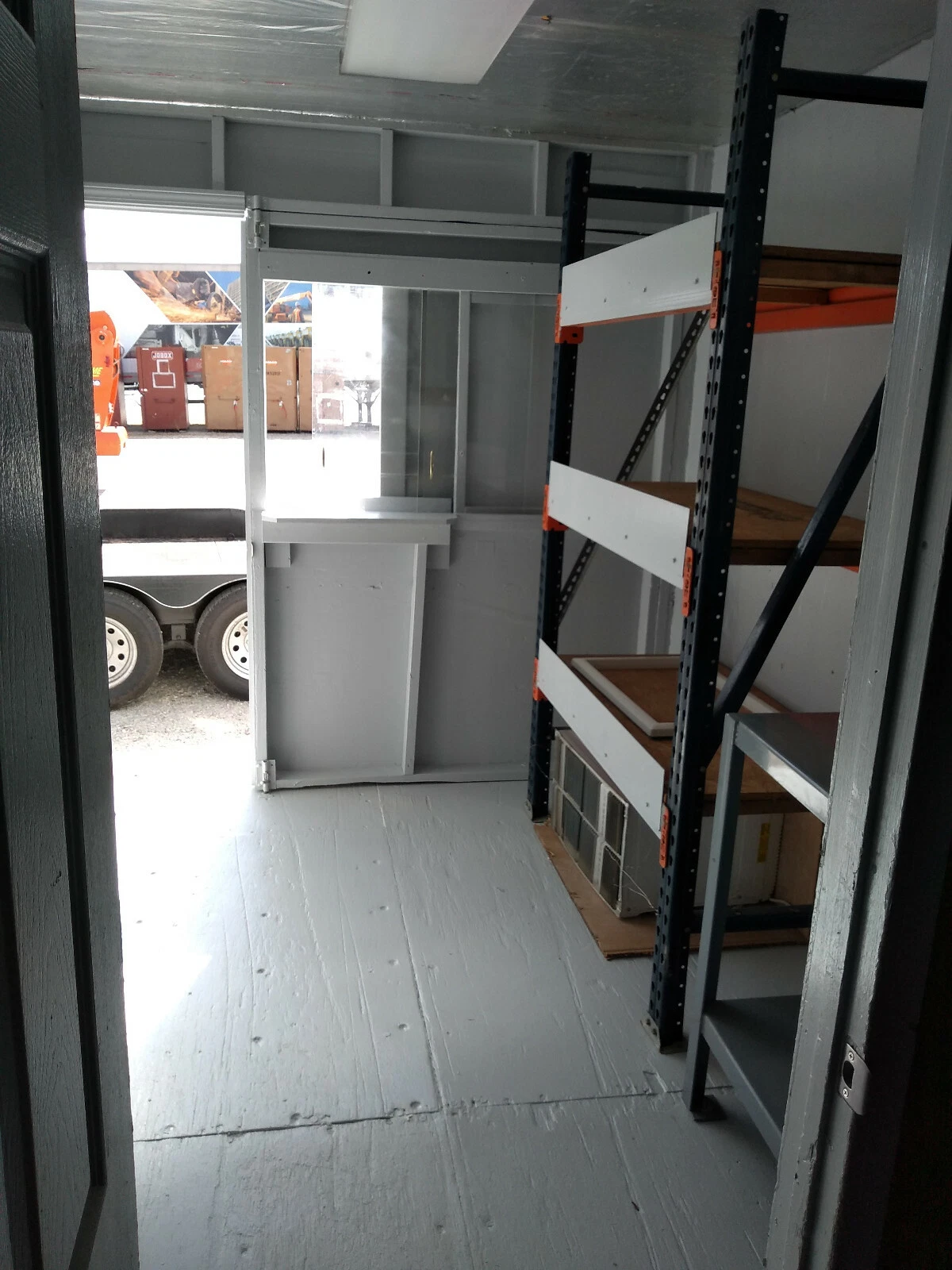 40 ft Container Shop – Climate Controlled Office + Inventory Storage / Racking - Image 7