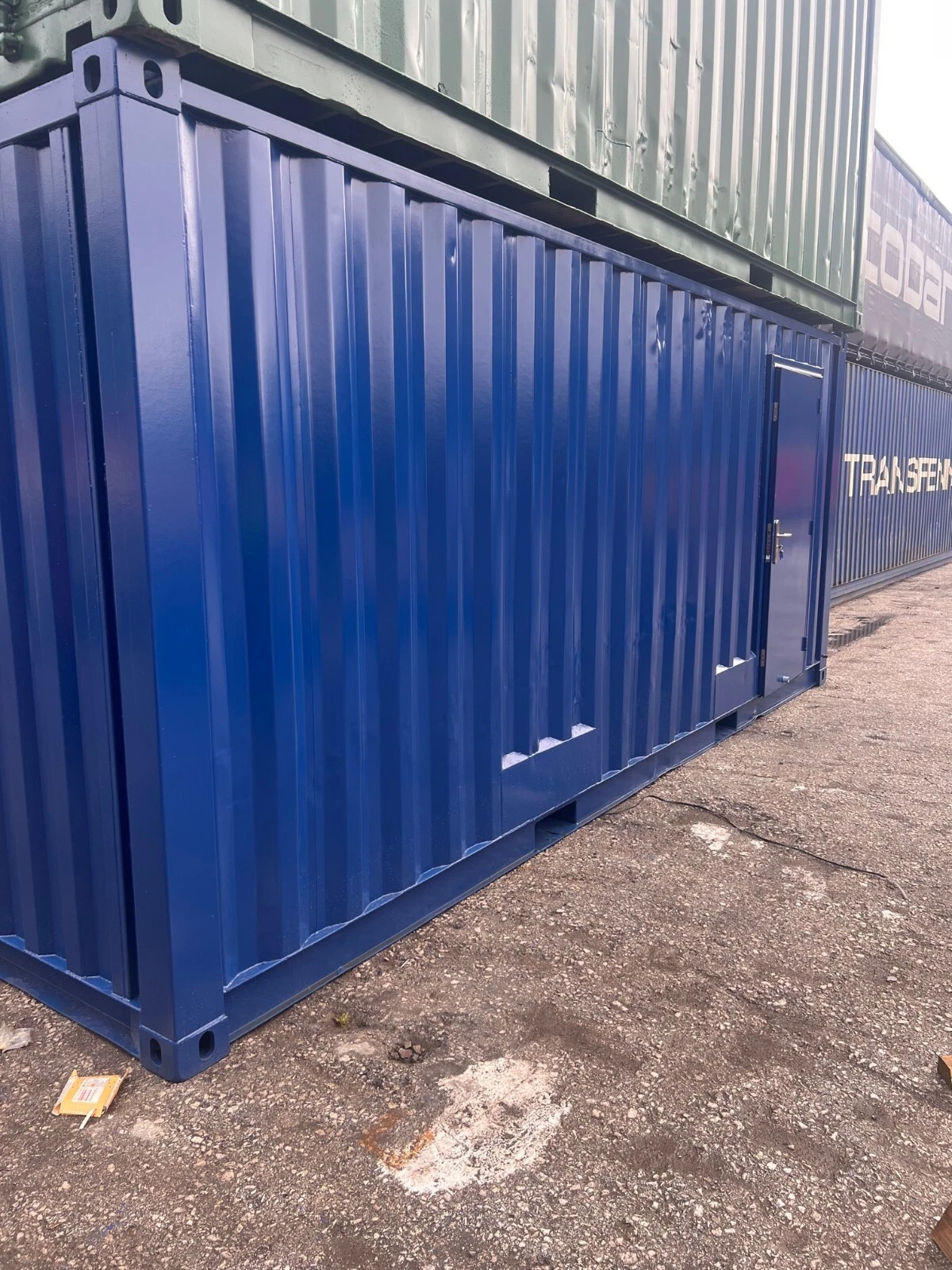 20ft x 8ft Shipping Container Toilet Block – Reading - Image 4