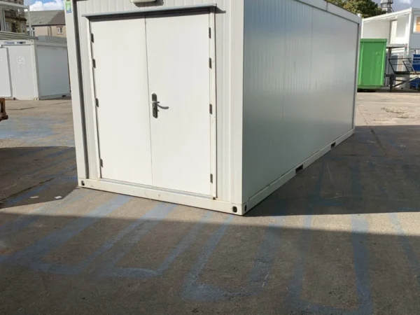 20ft x 8ft Insulated Storage Unit – Durable Steel Container